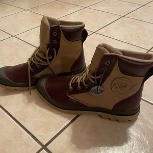 NWOT Men’s Palladium waterproof boots